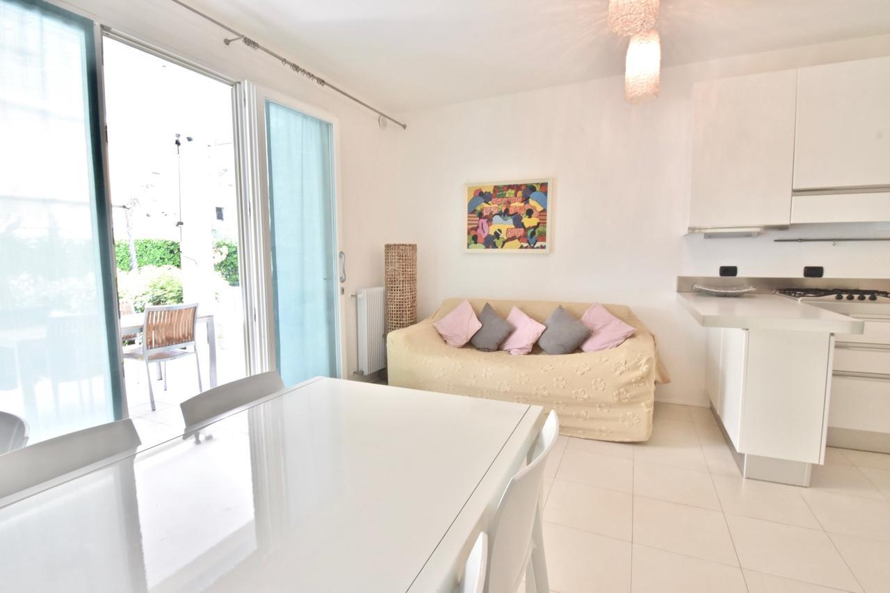 Liro Apartments Лидо ди Йезоло Екстериор снимка